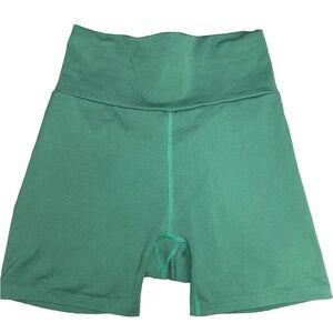 Bombshell Sportswear Refined Shorts in Light Green